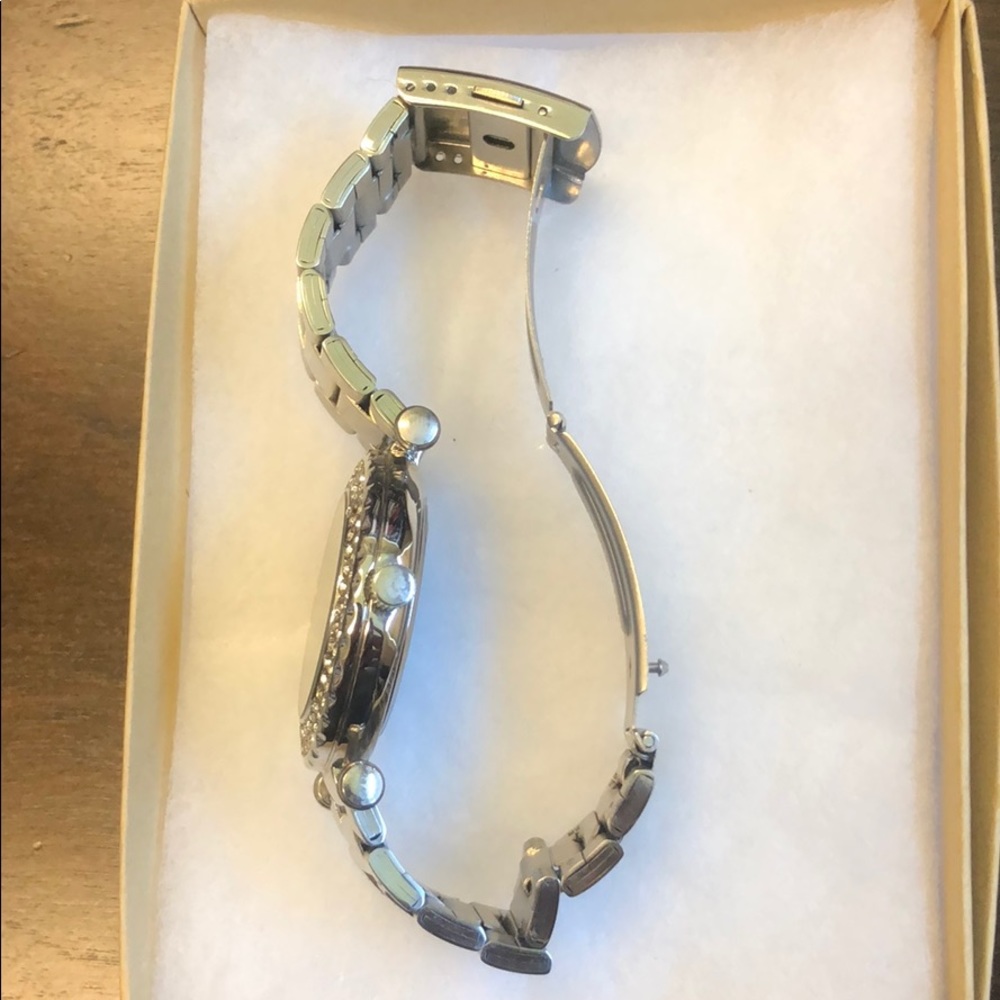 Watch - Picture 4 of 6
